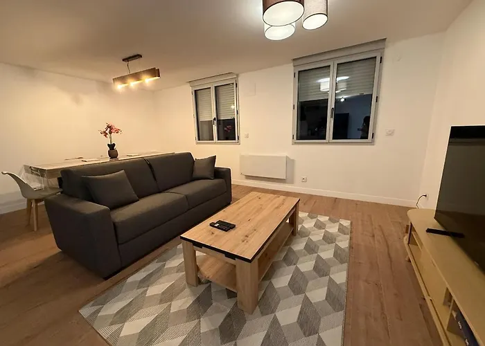 La Cave Refuge * Lourdes